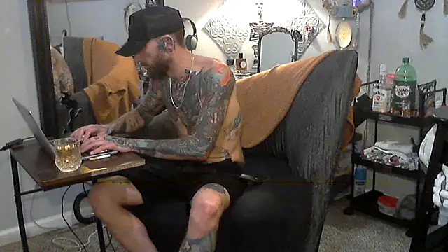 Snapshot of F_D_R_ chatting on February 2026 05:52:01 AM F D R online show from February 2026 05:52:01 AM