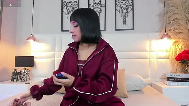 RaquelHyde  online show from April 2026 12:12:02 PM