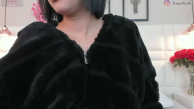 RaquelHyde  online show from July 2026 01:43:01 PM