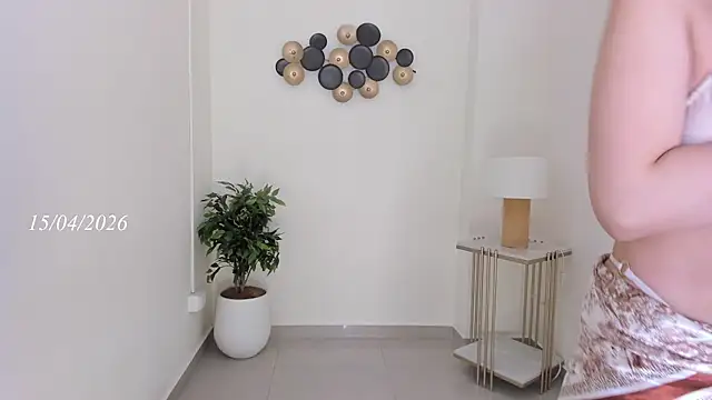 salome velour online show from April 2026 12:10:01 PM