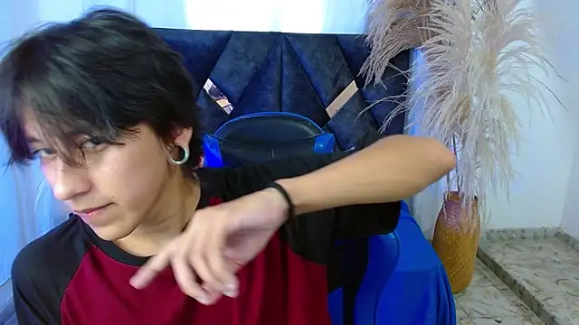 nikoo 18 online show from April 2026 02:40:01 PM