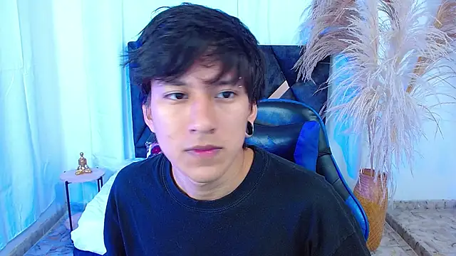 Snapshot of nikoo_18 chatting on February 2026 01:29:01 PM nikoo 18 online show from February 2026 01:29:01 PM