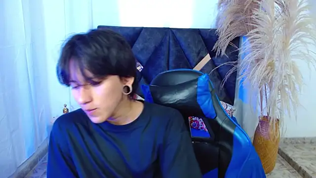 nikoo 18 online show from March 2026 01:57:01 PM