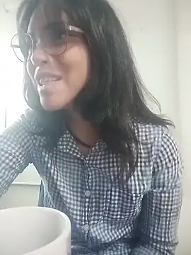 Maggyx online show from February 2026 01:24:02 PM