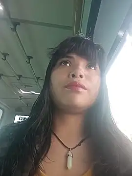 Maggyx online show from April 2026 01:15:01 PM