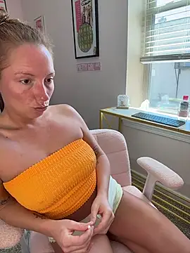mooviebaby online show from April 2026 08:00:02 PM