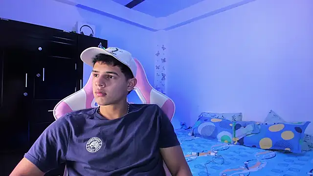 Snapshot of Adrian_Prime_ chatting on February 2026 06:54:01 PM Adrian Prime online show from February 2026 06:54:01 PM