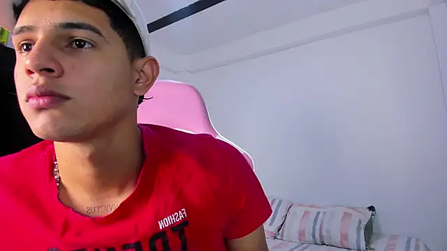 Snapshot of Adrian_Prime_ chatting on February 2026 07:00:02 PM Adrian Prime online show from February 2026 07:00:02 PM