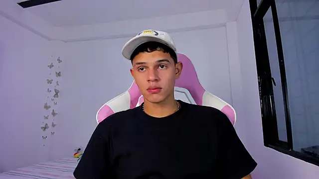 Snapshot of Adrian_Prime_ chatting on February 2026 06:51:01 PM Adrian Prime online show from February 2026 06:51:01 PM