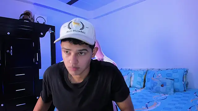 Snapshot of Adrian_Prime_ chatting on February 2026 06:41:01 PM Adrian Prime online show from February 2026 06:41:01 PM