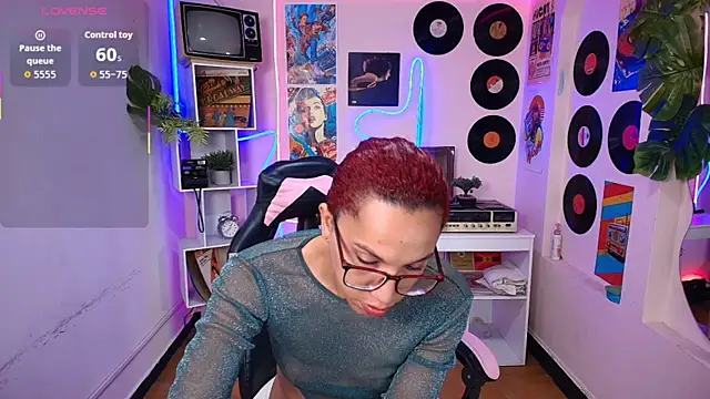 isabella star  online show from March 2026 11:33:02 AM