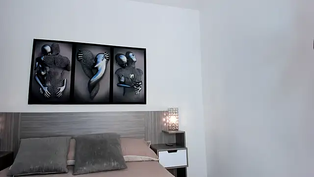 Dulce M  online show from April 2026 07:52:01 PM