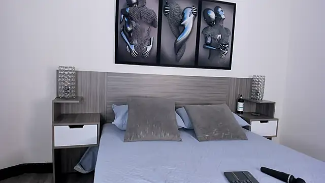 Dulce M  online show from April 2026 07:53:01 PM