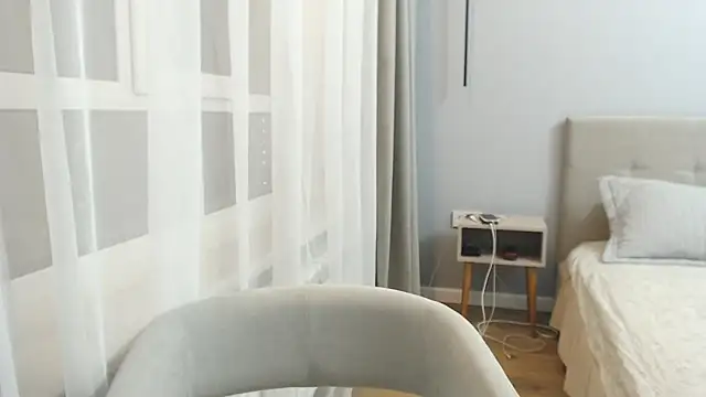 Tasiya online show from April 2026 05:04:02 PM