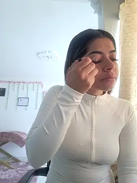  as una77 online show from February 2026 05:01:02 PM