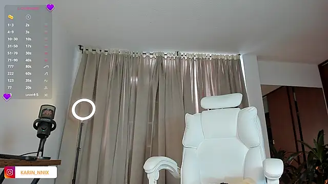 karinnixx online show from February 2026 02:37:02 PM