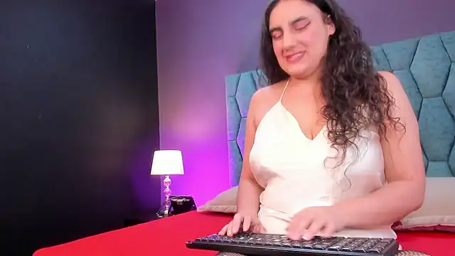 mia brookllyn online show from March 2026 07:30:02 PM