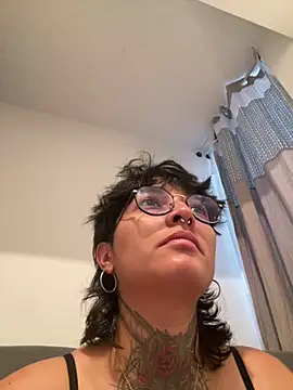 Ivyravens online show from July 2026 10:32:02 PM