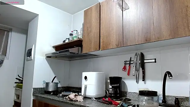 Juliexxxxtasy online show from February 2026 12:17:02 PM