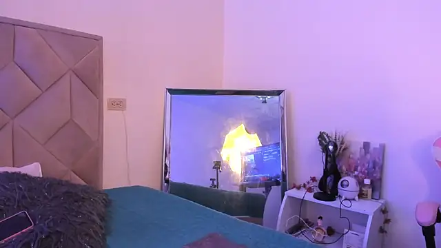 Chloe Miller 2 online show from April 2026 08:38:01 PM