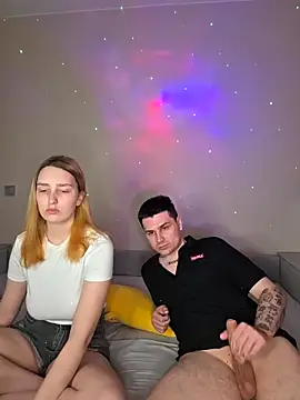 ToxyFoxyy online show from February 2026 12:04:01 PM