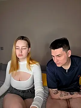 ToxyFoxyy online show from February 2026 02:02:01 PM