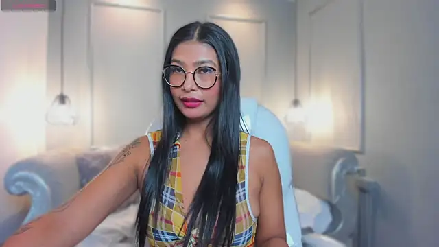 Snapshot of MiaSmit_ chatting on March 2026 03:03:02 AM MiaSmit online show from March 2026 03:03:02 AM