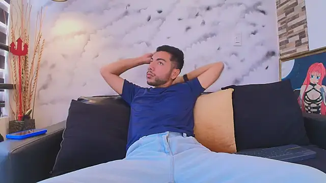 Max Hornye online show from March 2026 07:08:02 PM