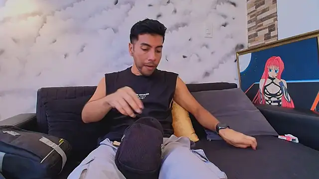 Max Hornye online show from March 2026 06:46:01 PM