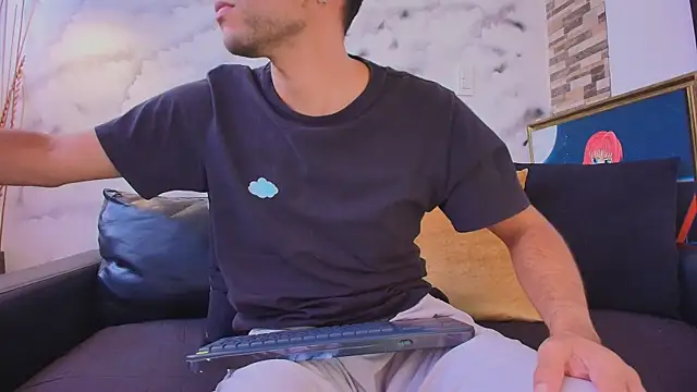 Max Hornye online show from March 2026 06:45:01 PM