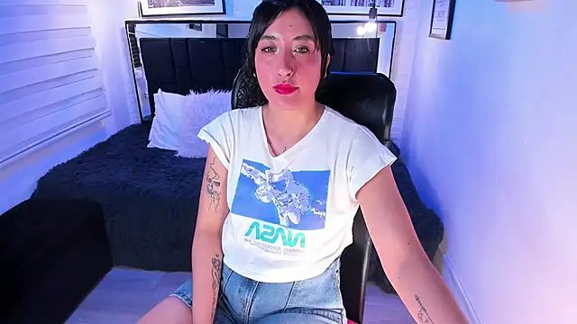 ladyraing online show from February 2026 03:17:02 AM