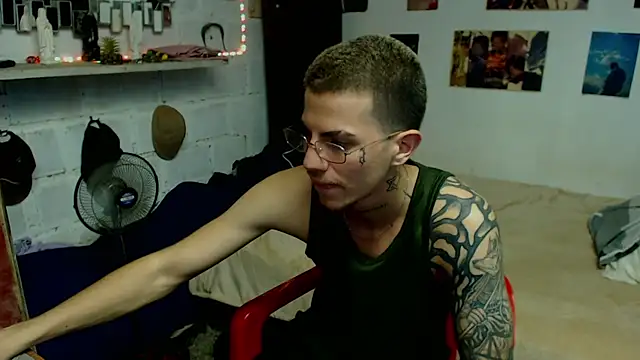 paul-mendezx online show from March 2026 11:28:01 PM