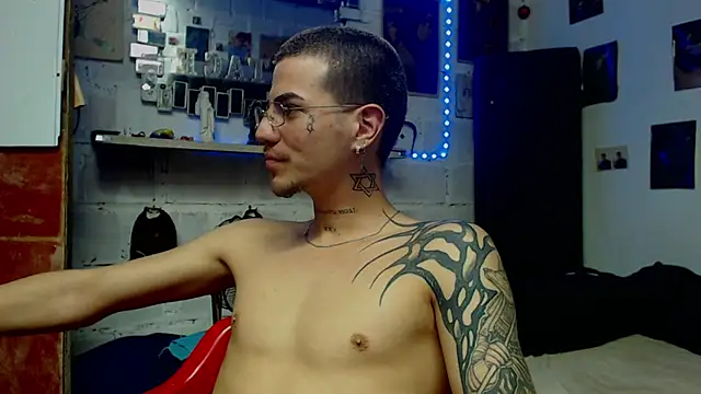 paul-mendezx online show from March 2026 11:09:01 PM