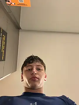 ARON LUXX online show from June 2026 04:41:01 PM