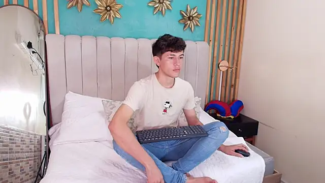 Christian Foxx online show from March 2026 02:29:01 PM