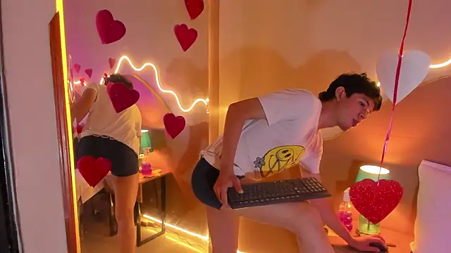 Christian Foxx online show from February 2026 01:33:02 PM