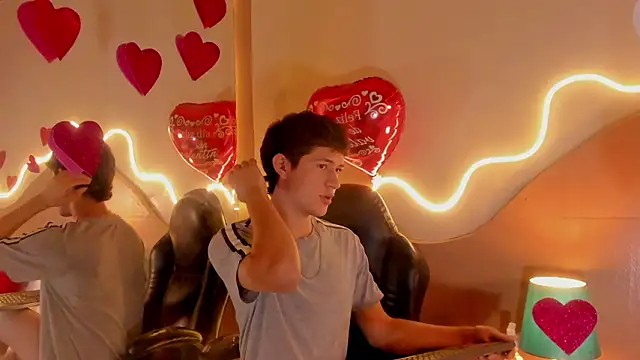 Christian Foxx online show from February 2026 01:44:02 PM