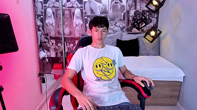 Christian Foxx online show from April 2026 01:27:01 PM