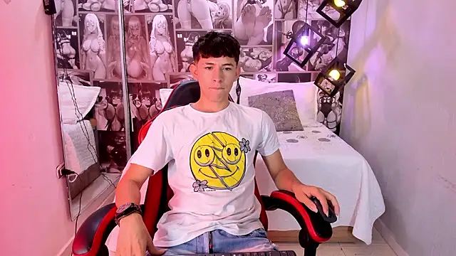 Christian Foxx online show from March 2026 01:40:01 PM