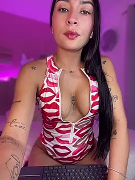 SofiaSiren online show from May 2026 01:48:07 AM
