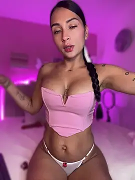 SofiaSiren online show from May 2026 02:19:02 AM