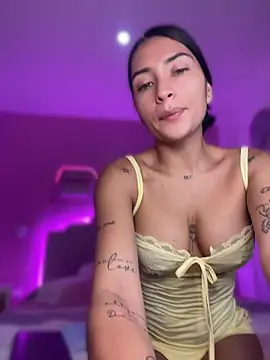 SofiaSiren online show from May 2026 02:08:02 AM