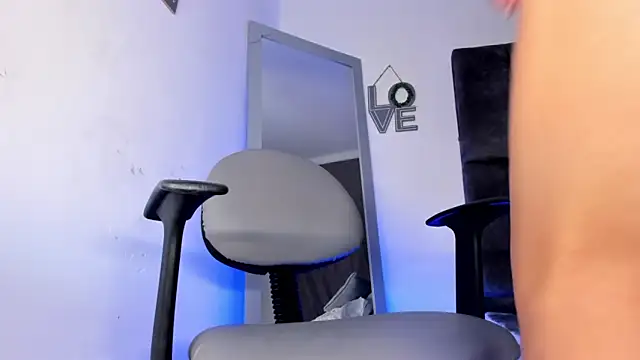 isabellalovestory online show from March 2026 10:47:02 PM