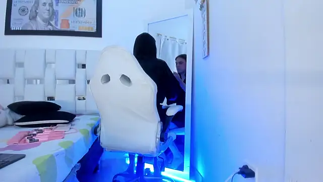 Snapshot of isabellalovestory chatting on February 2026 05:17:02 AM isabellalovestory online show from February 2026 05:17:02 AM