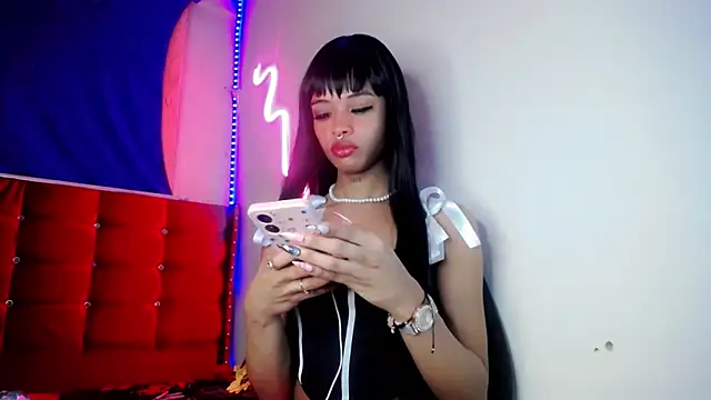 DahliaGill online show from April 2026 11:17:02 PM