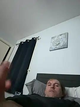 youngandhung2002 online show from February 2026 03:48:02 AM