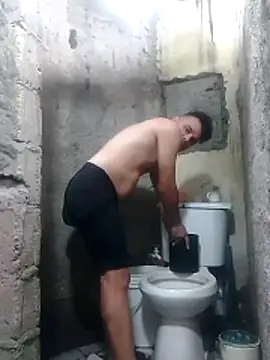 polla large active online show from April 2026 06:33:02 PM