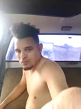 polla large active online show from April 2026 07:52:01 PM