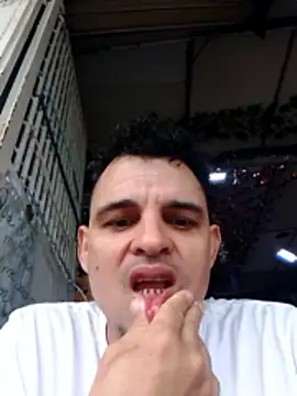 polla large active online show from April 2026 02:21:02 PM