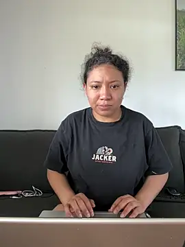 daphne grande online show from February 2026 04:31:02 PM